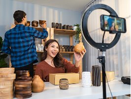 Content & Commerce Blend